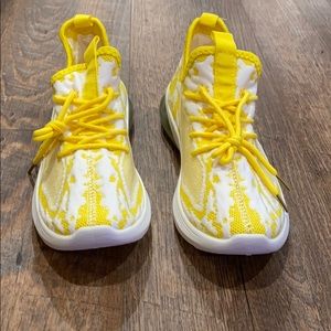yellow sneakers